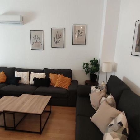 Unique Apartment In Malaga City Center With Pool Bagian luar foto