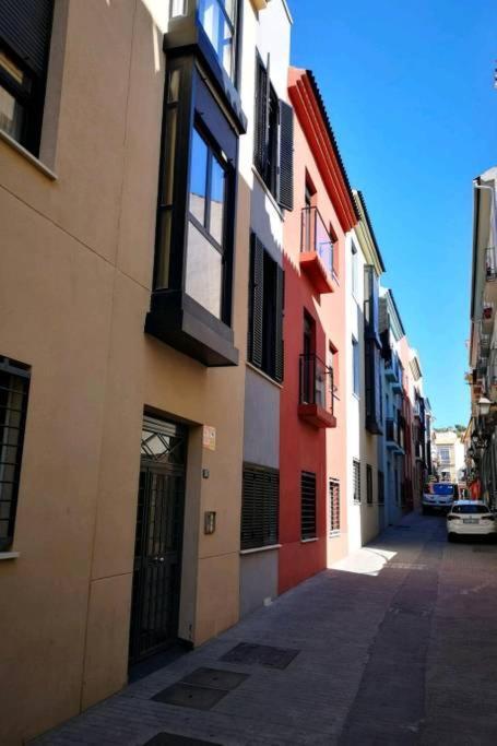 Unique Apartment In Malaga City Center With Pool Bagian luar foto