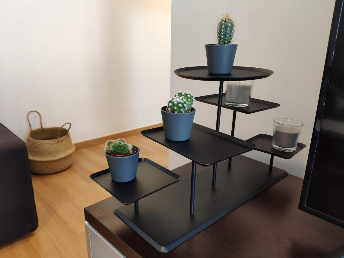 Unique Apartment In Malaga City Center With Pool Bagian luar foto